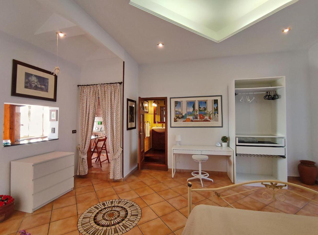 Sole Luna Mare Bed and Breakfast Pozzuoli Buitenkant foto